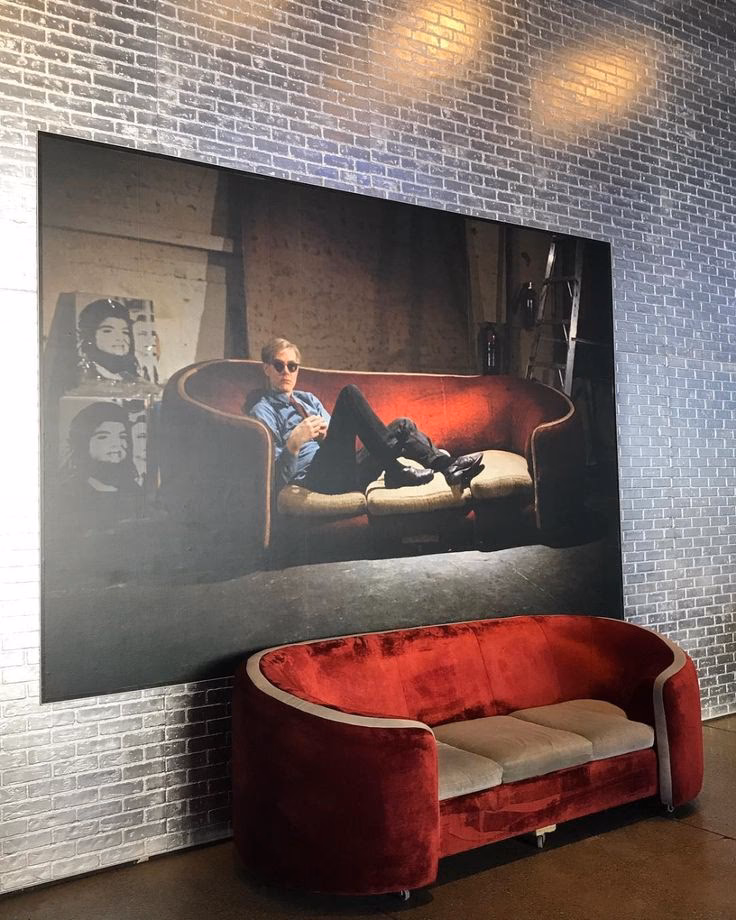 ¿Cuál es la famosa frase de Andy Warhol?