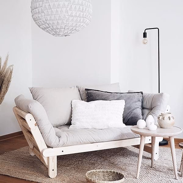 Kann man aus einem Bett ein Sofa machen?