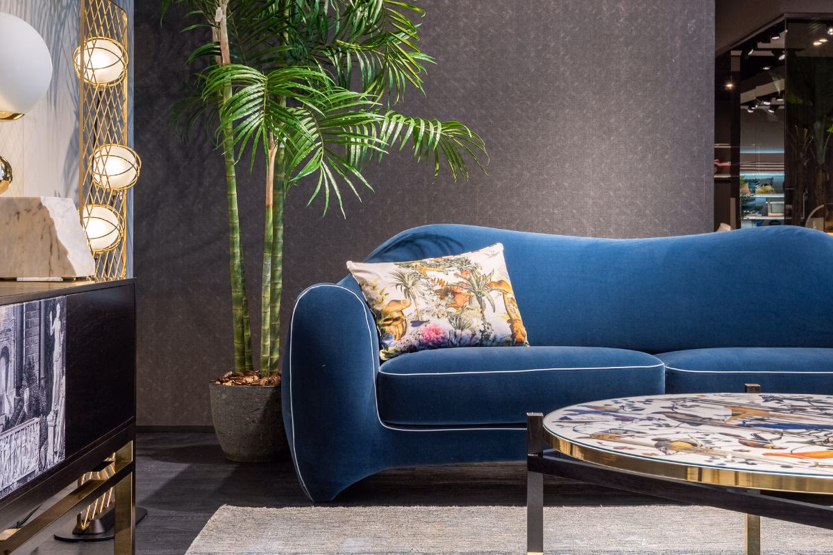 ¿Están de moda los muebles de color azul marino?