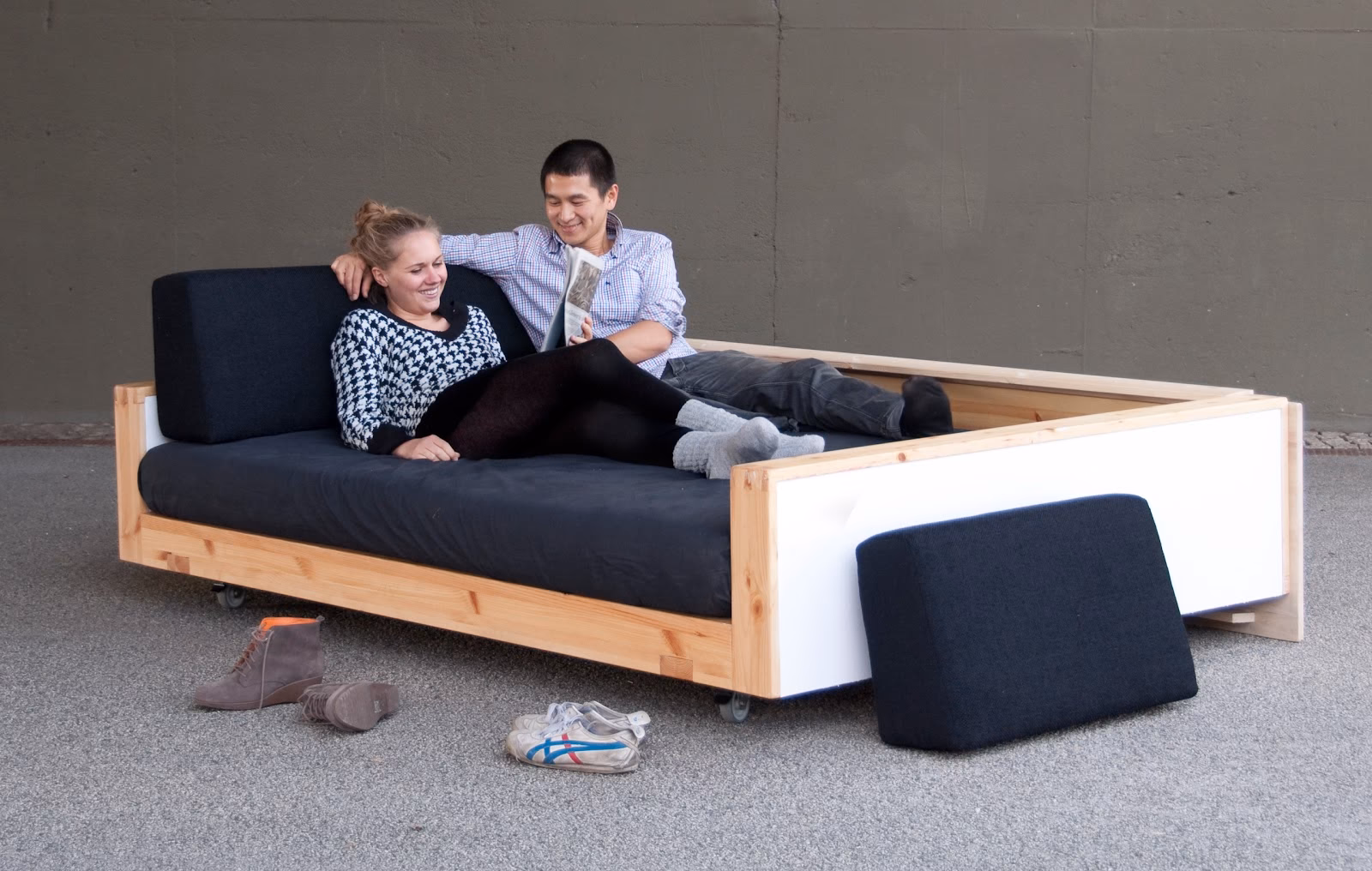 Kann ich ein Bett in eine Couch verwandeln?