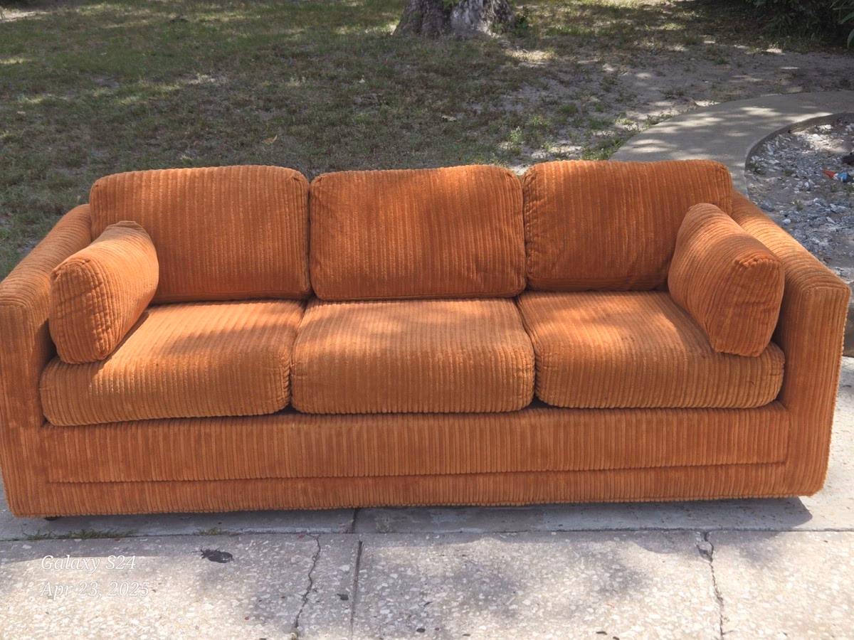 ¿Cuánto cuesta el colchón Simmons?