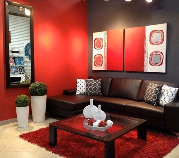 ¿Qué color combina con el rojo en paredes interiores?