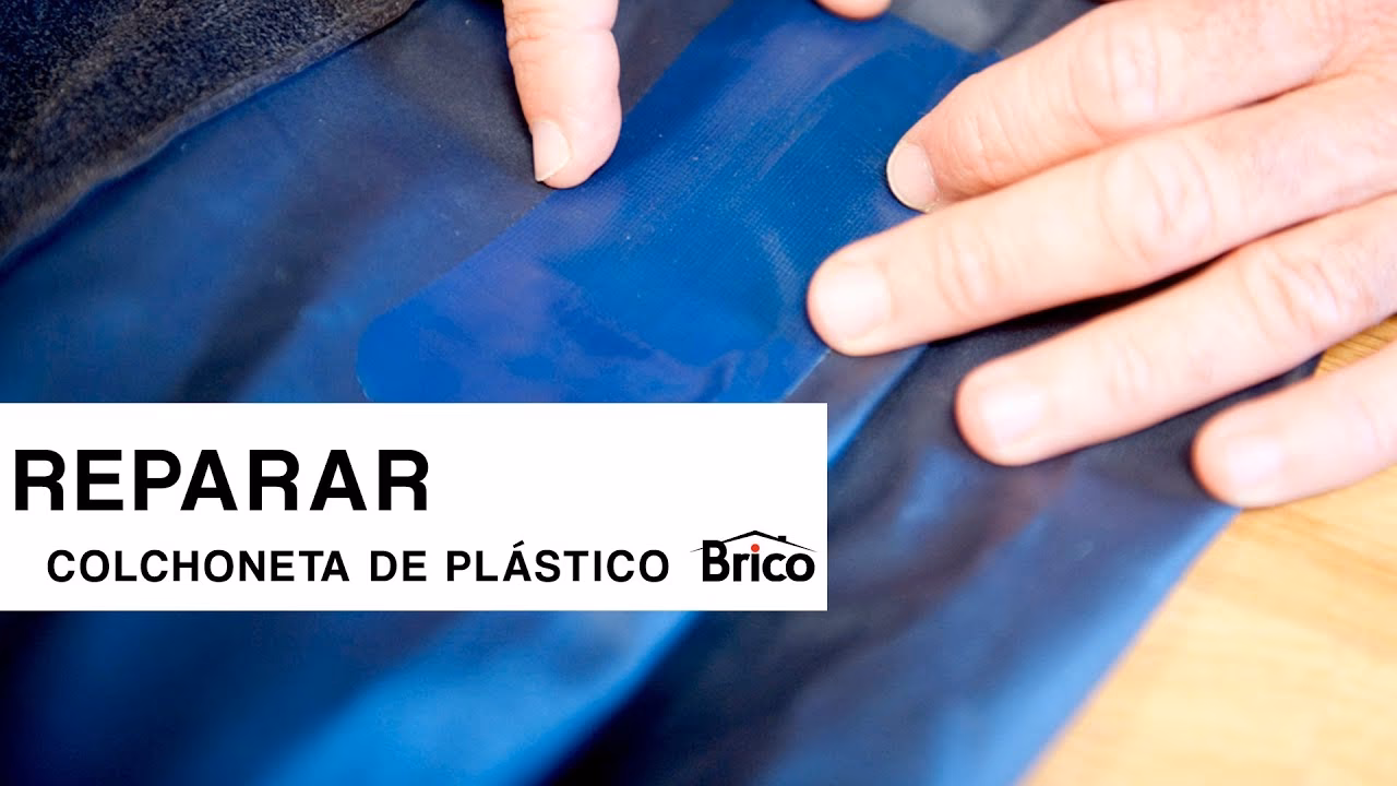 ¿Cómo encontrar un agujero en un sofá inflable?