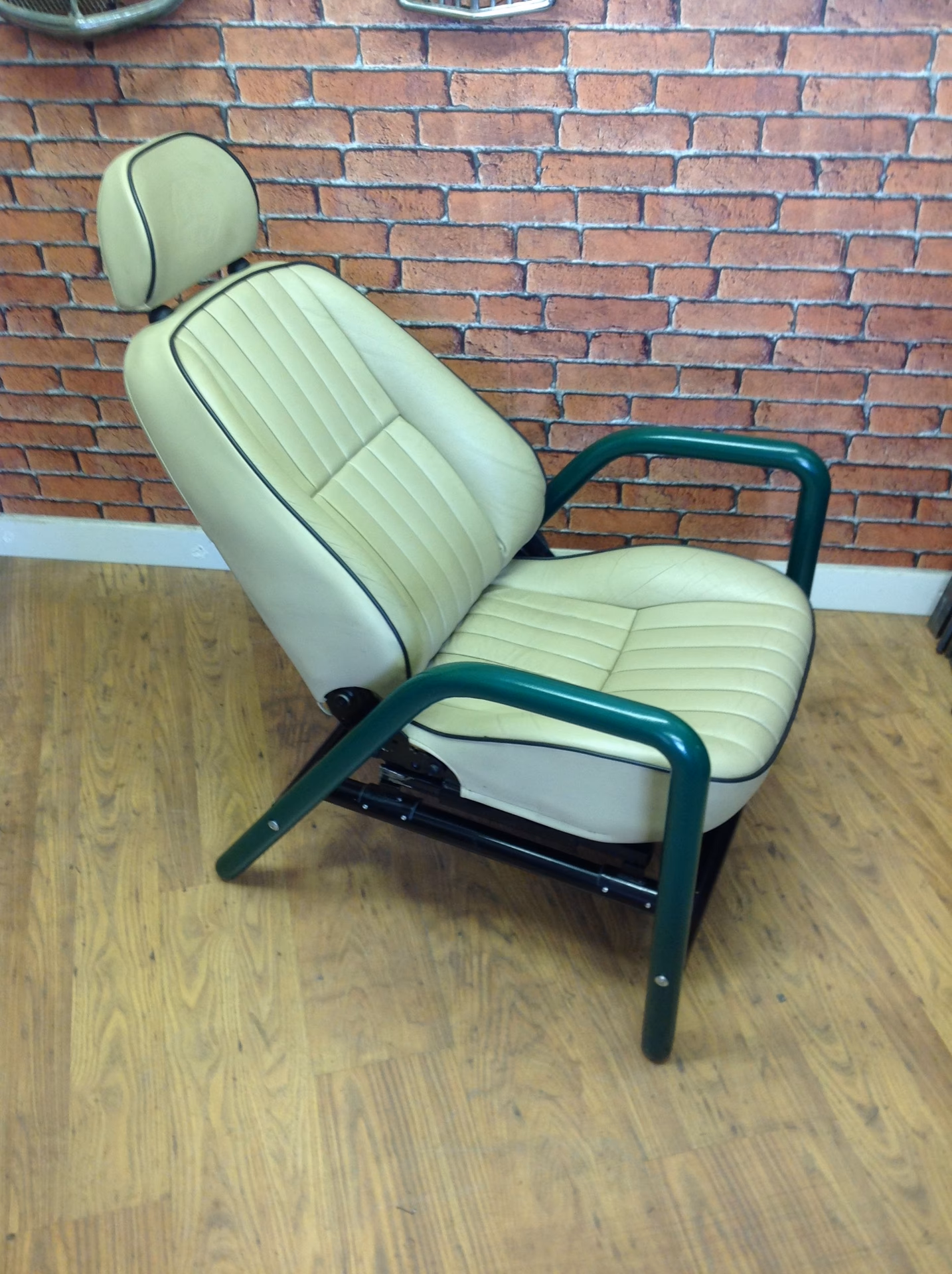 ¿Pueden los asientos de automóvil convertirse en asientos elevadores?