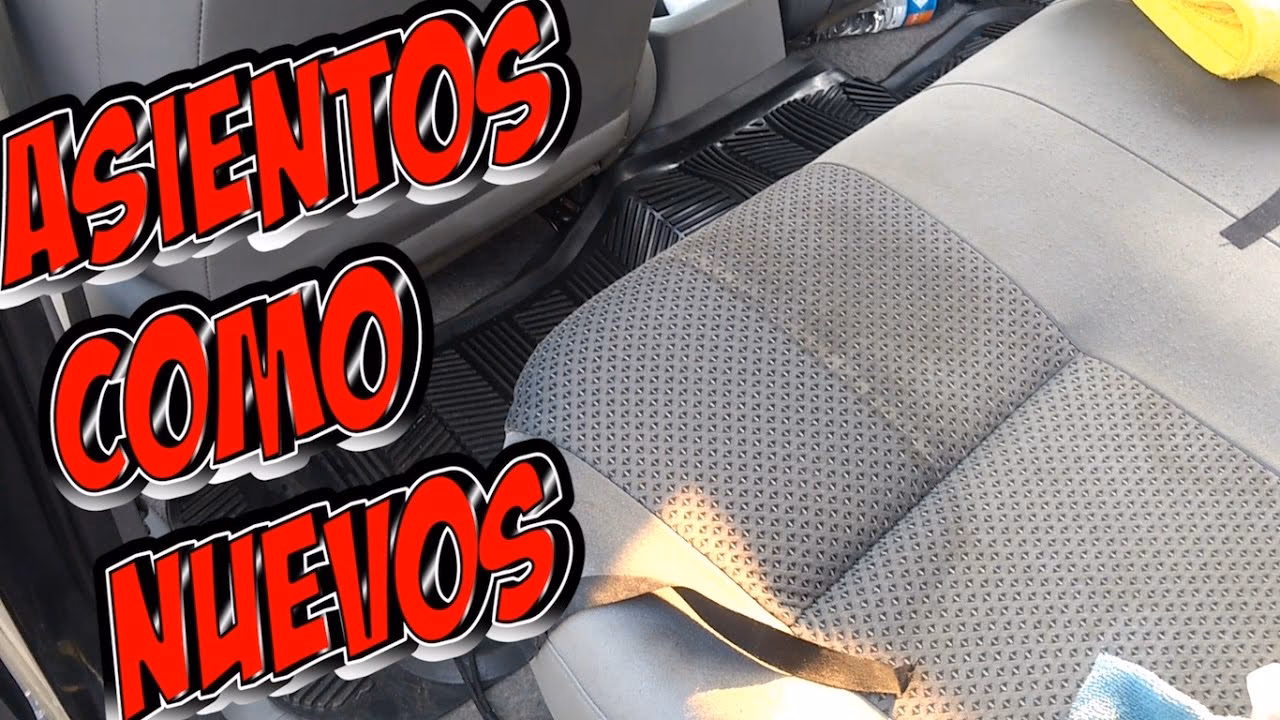 ¿Qué es bueno para limpiar los asientos del carro de tela?