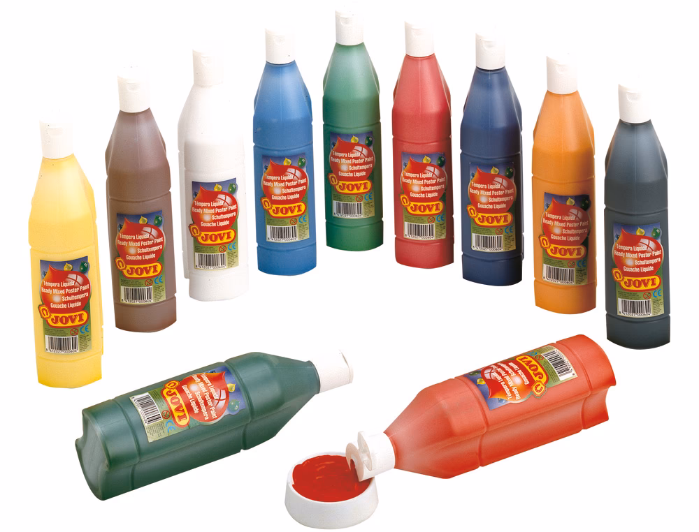 ¿Cómo puedo quitar las manchas de témpera de la tela?