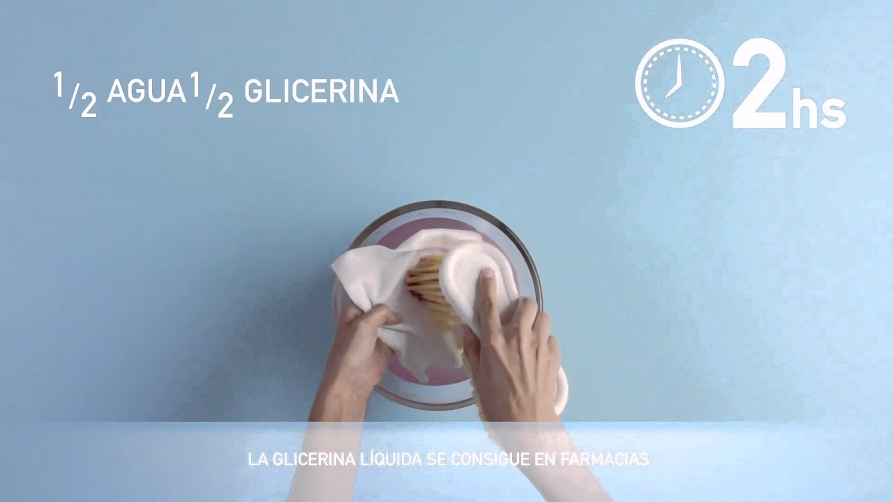 ¿Cómo puedo quitar las manchas de témpera de la tela?