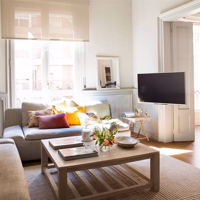 ¿Qué distancia debe haber entre el sillón y la TV?