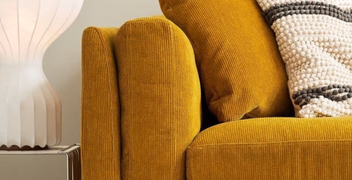 ¿Cómo limpiar la tela del sofá de lana?