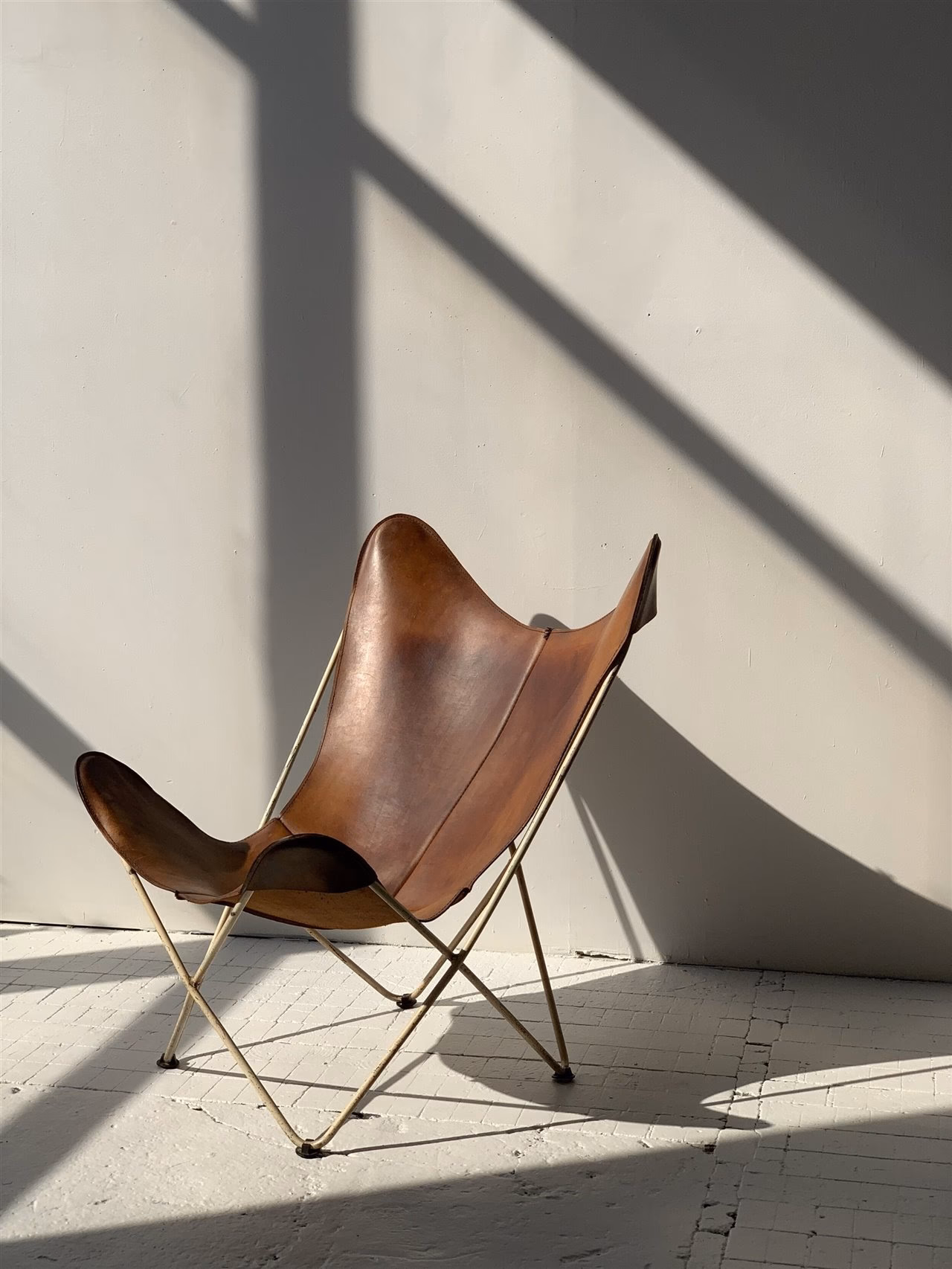 ¿Qué diseñador industrial creó la silla Wassily considerada una de las primeras obras de diseño moderno?
