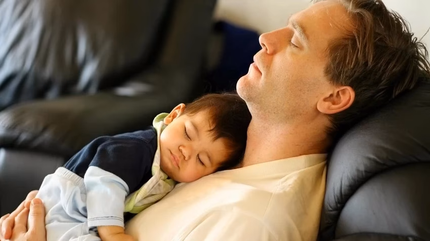 ¿Qué pasa si duermo con mi bebé en la misma cama?