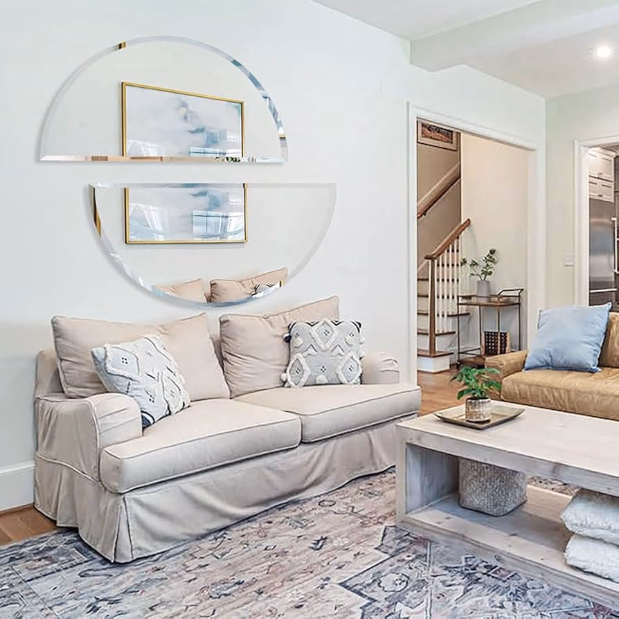 ¿Qué forma de espejo hace que una habitación parezca más grande?