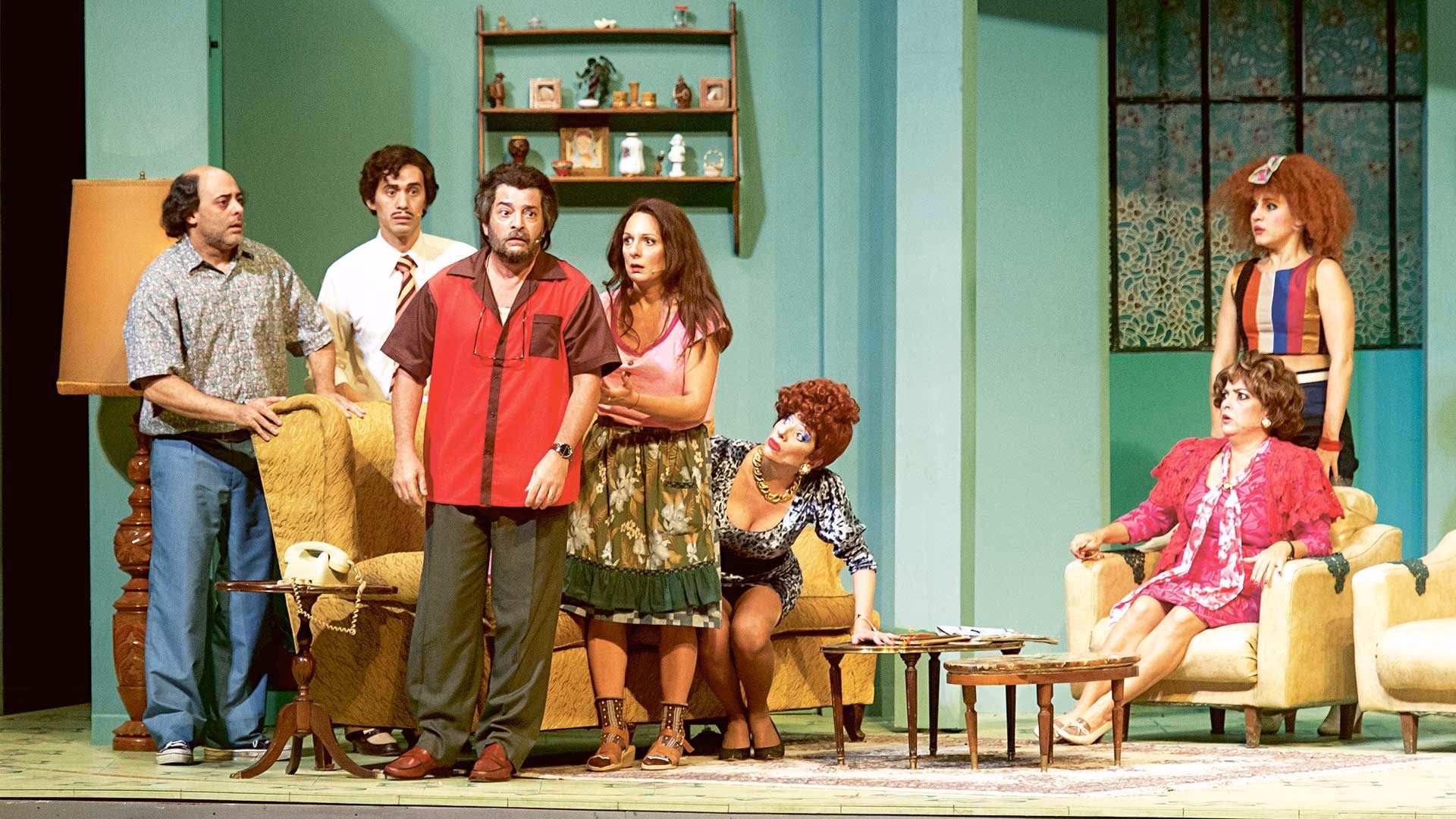 ¿Quién creó una silla de ruedas liviana después de quedar paralizado por un accidente de ala delta?