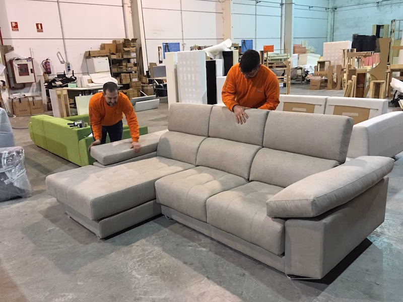 ¿Quién es el dueño de Sofas Valencia?