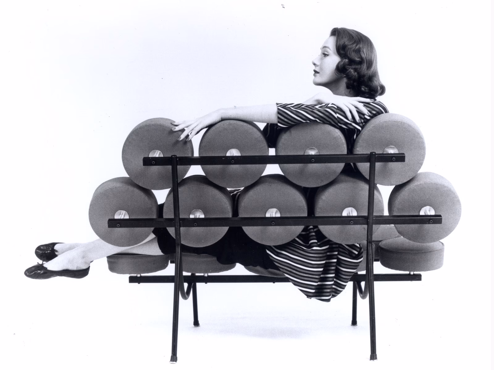 When did George Nelson design the Marshmallow sofa?