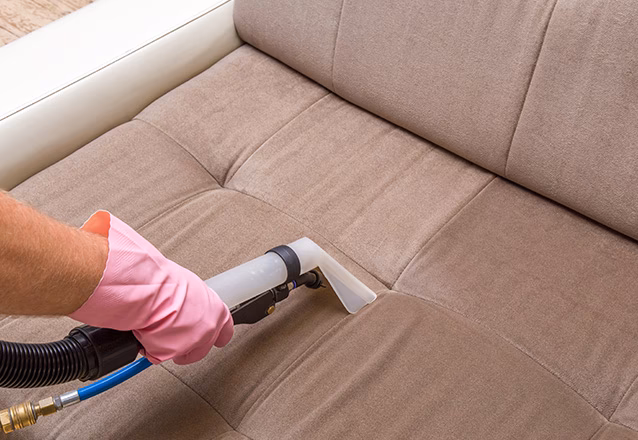 O que é bom para higienizar um sofá?