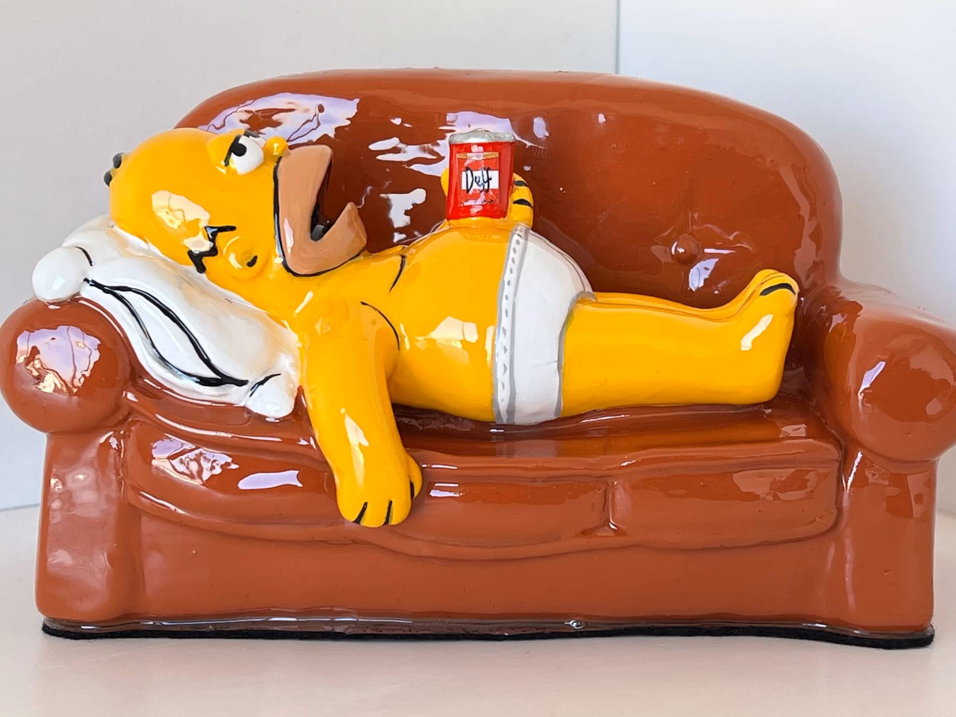 ¿Cómo se llama la canción de Homero en el espacio?