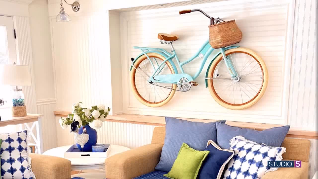 Is it okay to hang a bike vertically?