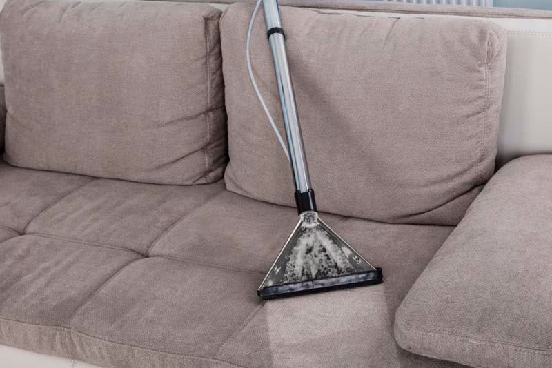 Lavagem a seco estraga o sofá?