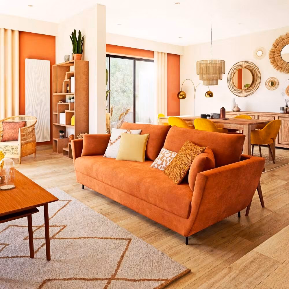 ¿El gris y el naranja combinan bien en una sala de estar?