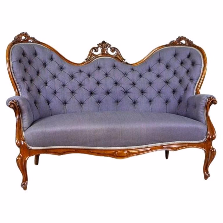 What is the Louis XVI pattern?