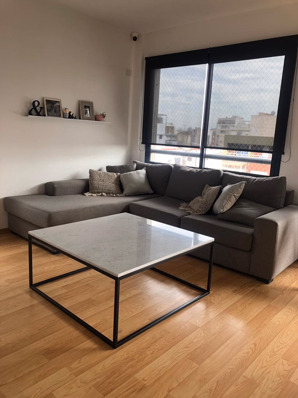 ¿Qué material es bueno para una mesa?