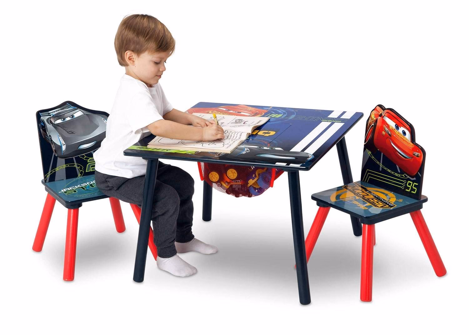 ¿Qué edad debe tener un niño para no usar silla de auto?