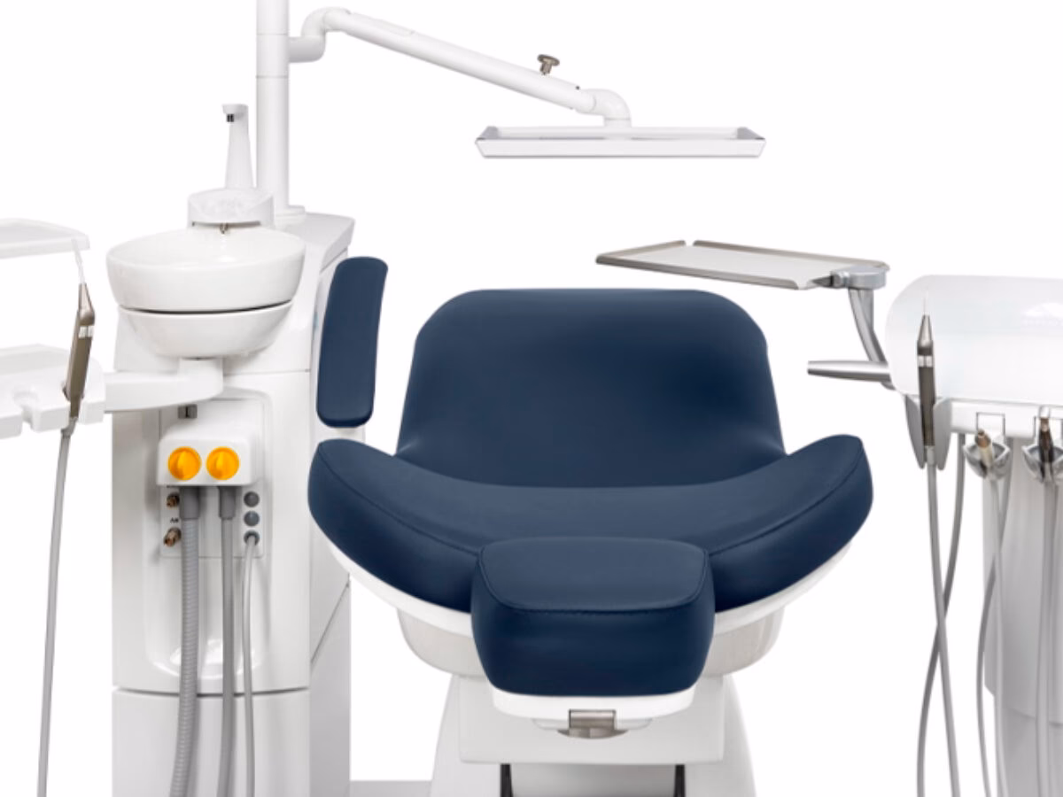 ¿Qué ventajas tiene el manejo del sillón dental a través del pedal?