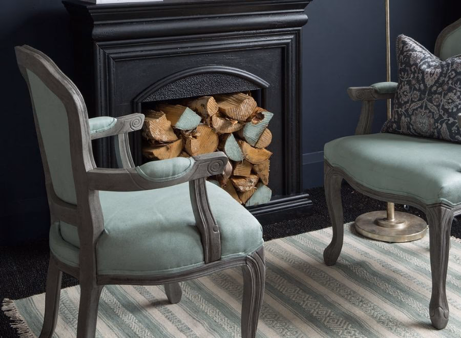 ¿Cómo se llama la pintura para pintar sillones de tela?