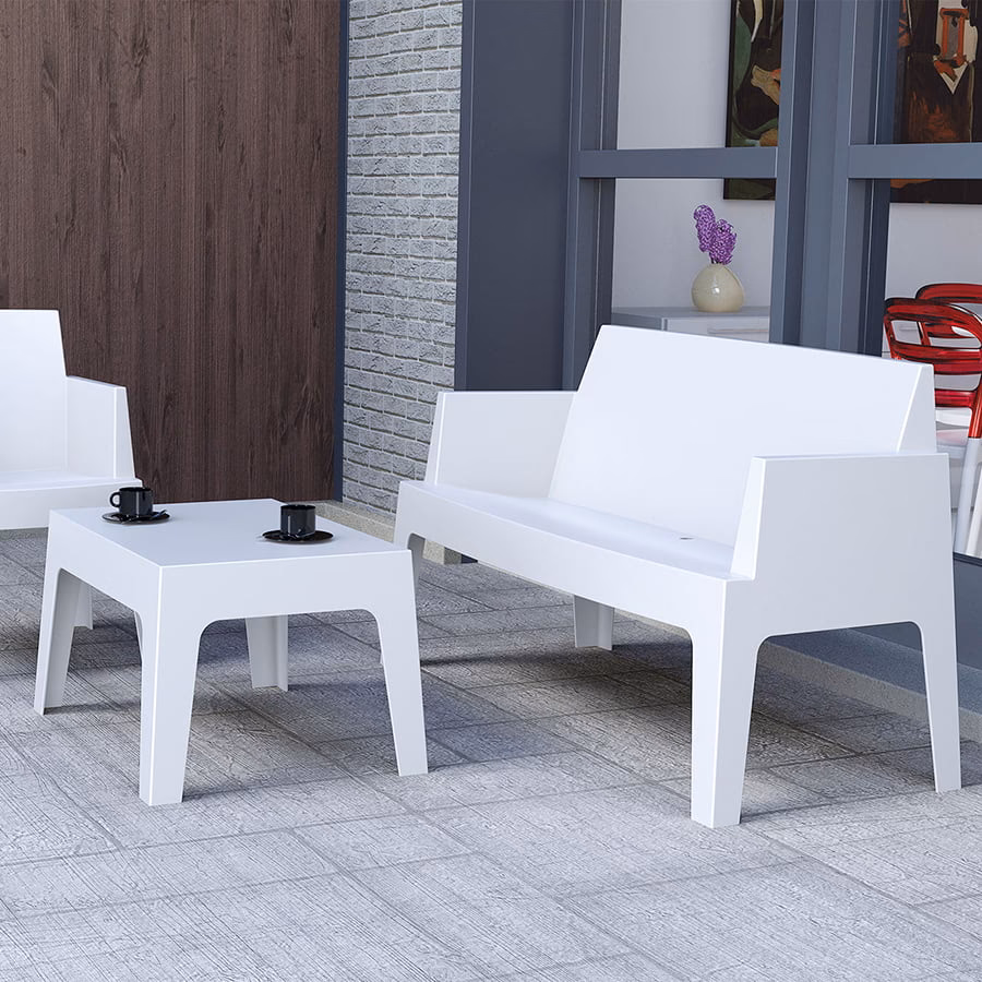 Why do Americans cover their sofas in plastic?