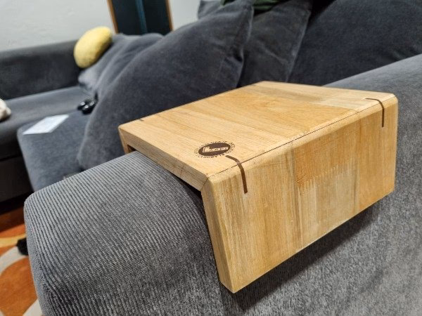 ¿Dónde se pone el portavasos?