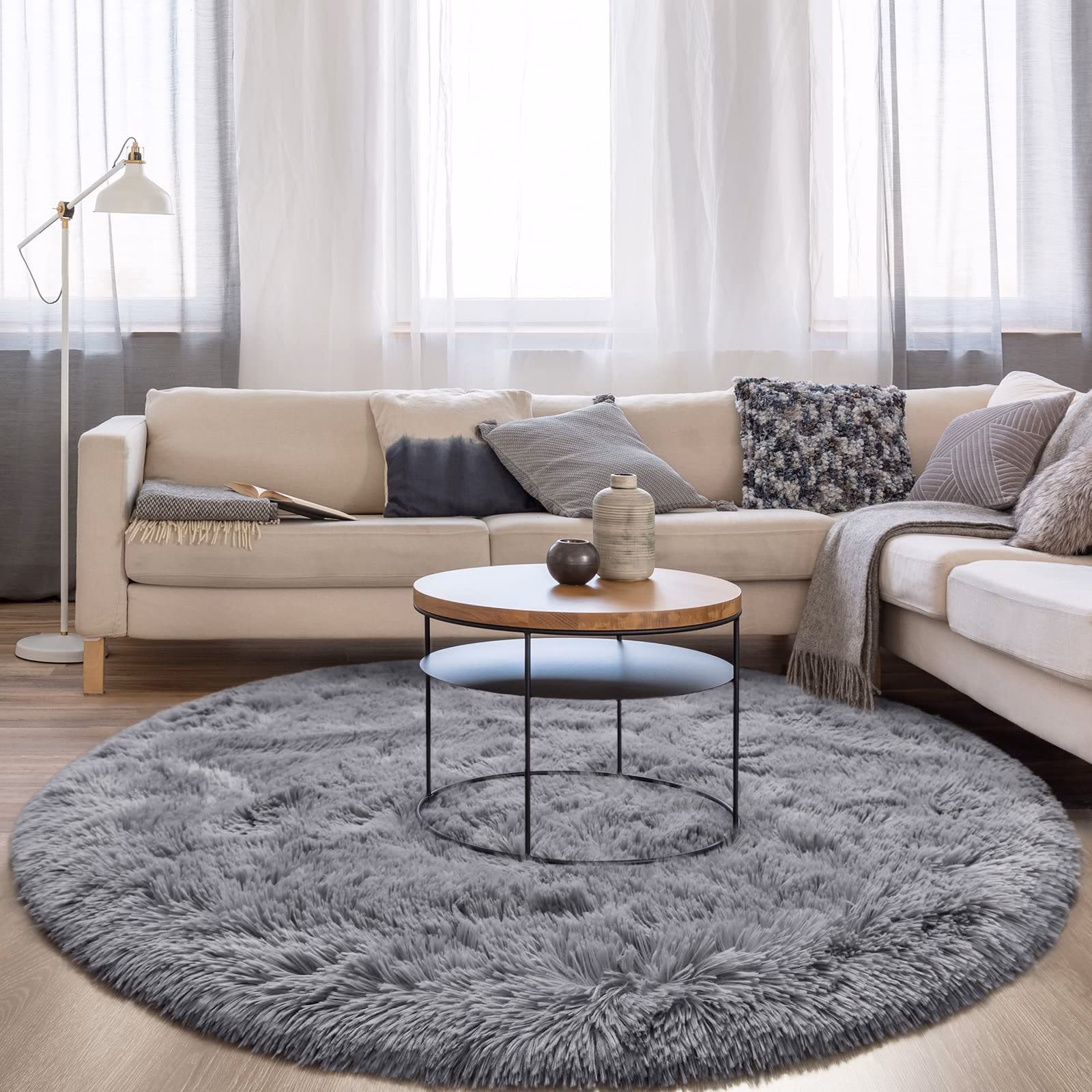 What are the rules for round rugs?