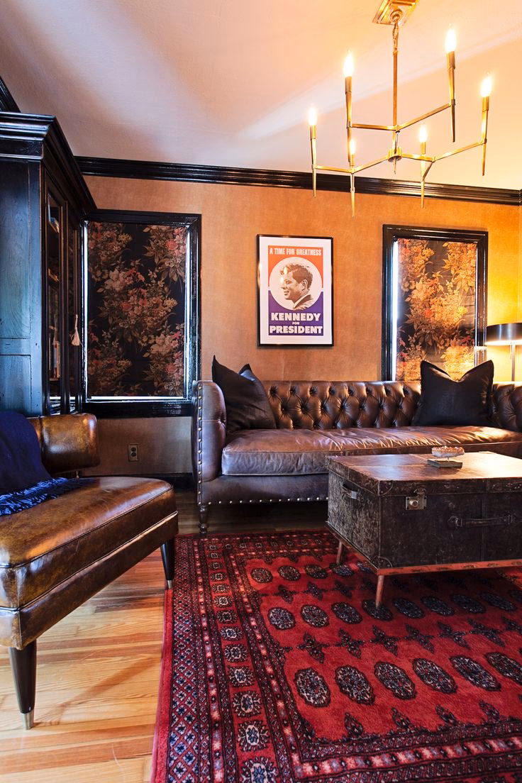 What did Sherlock Holmes actually wear?