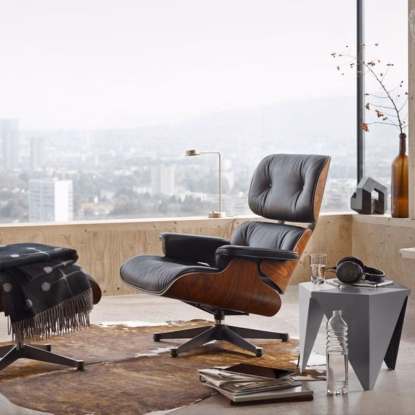 How to identify an original eames chair?