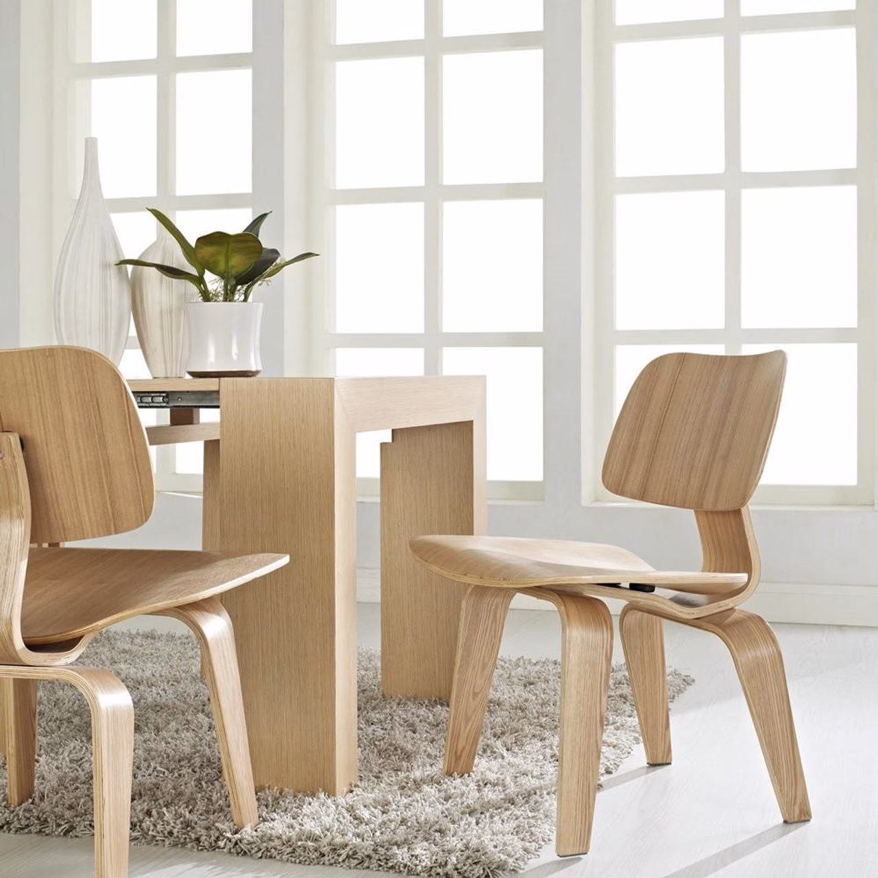 How can I tell if my Eames plywood chair is real?