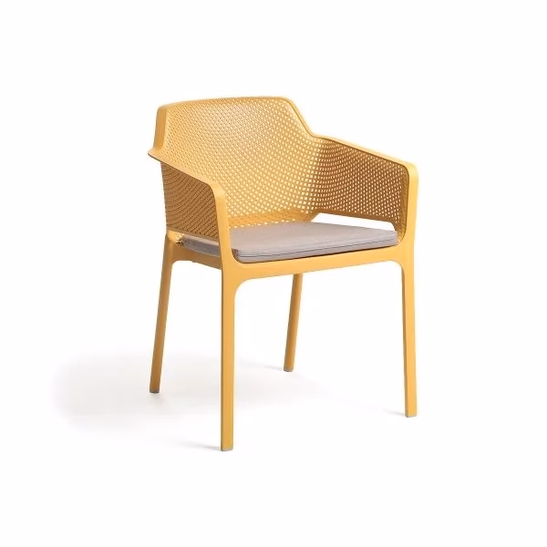 ¿Dónde se fabrican los muebles Nardi?