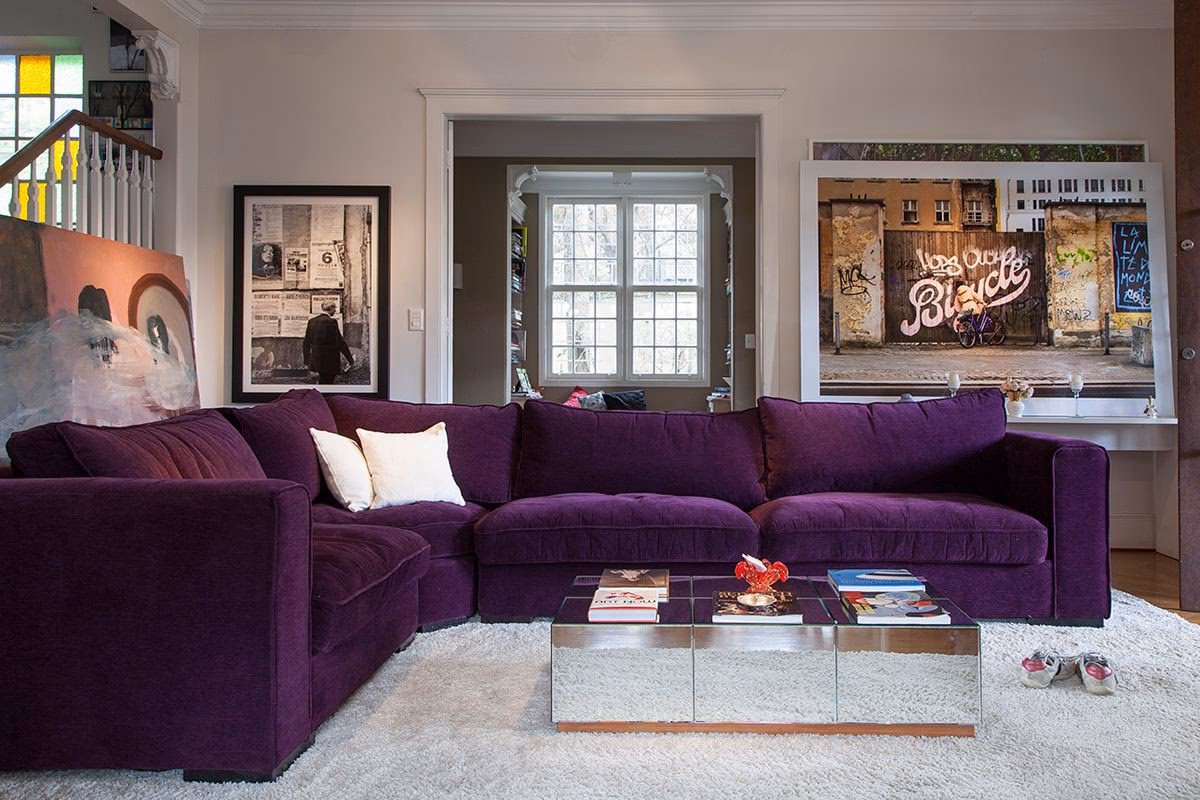 ¿Qué color le queda al color uva?