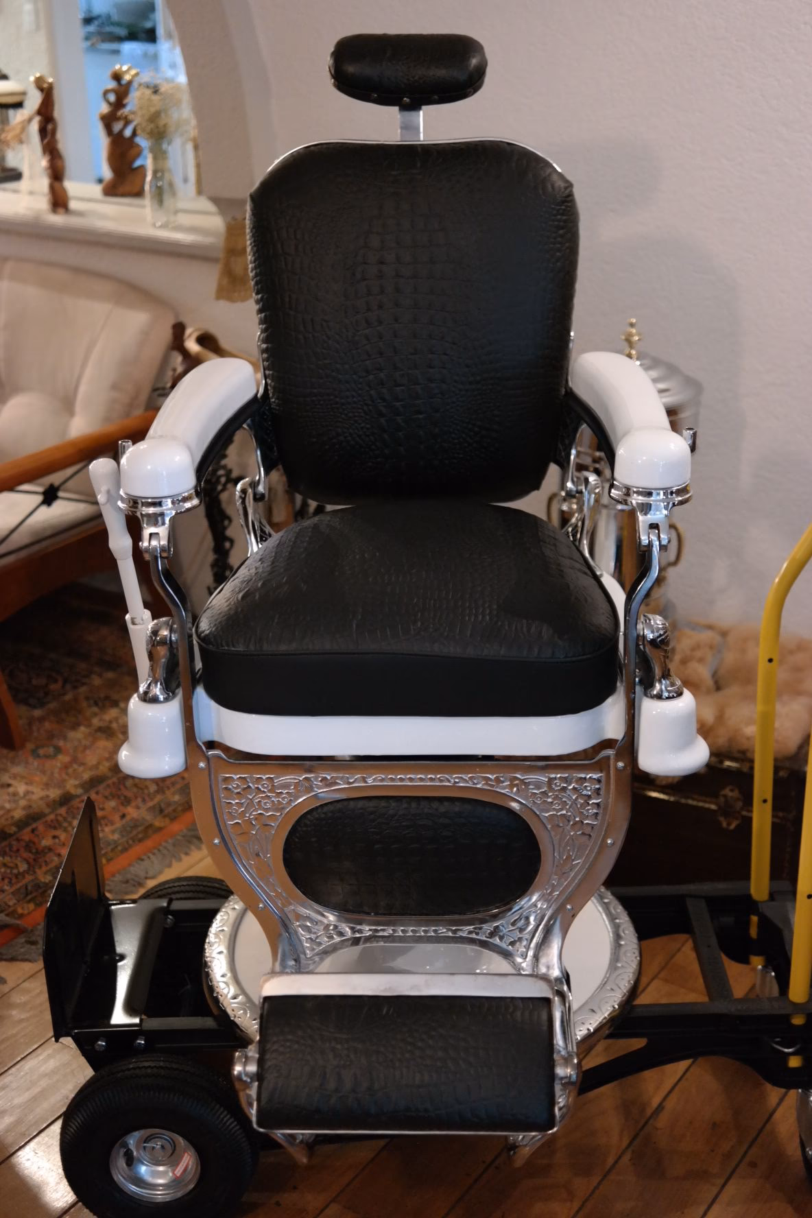 ¿Dónde se fabricaron las sillas de barbero Koken?