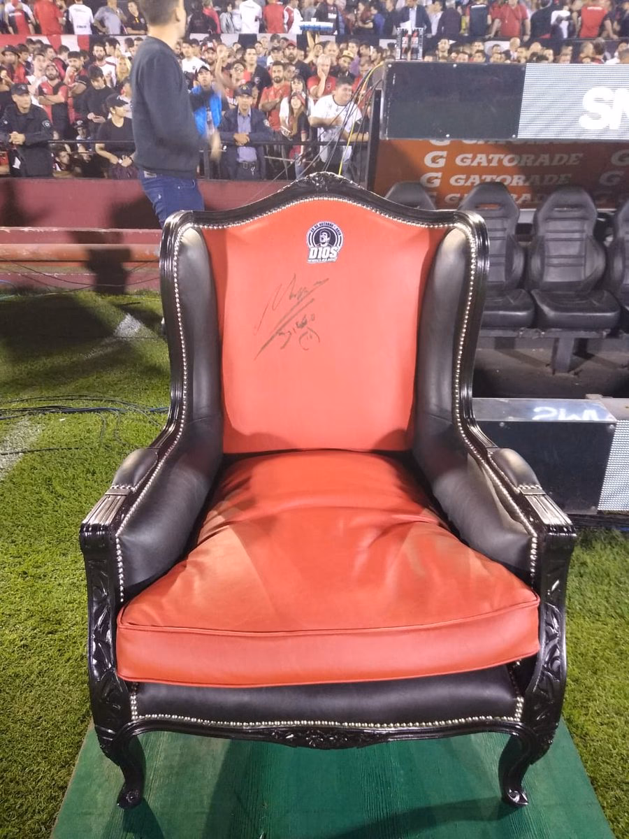 ¿Dónde van a poner el cuerpo de Maradona?