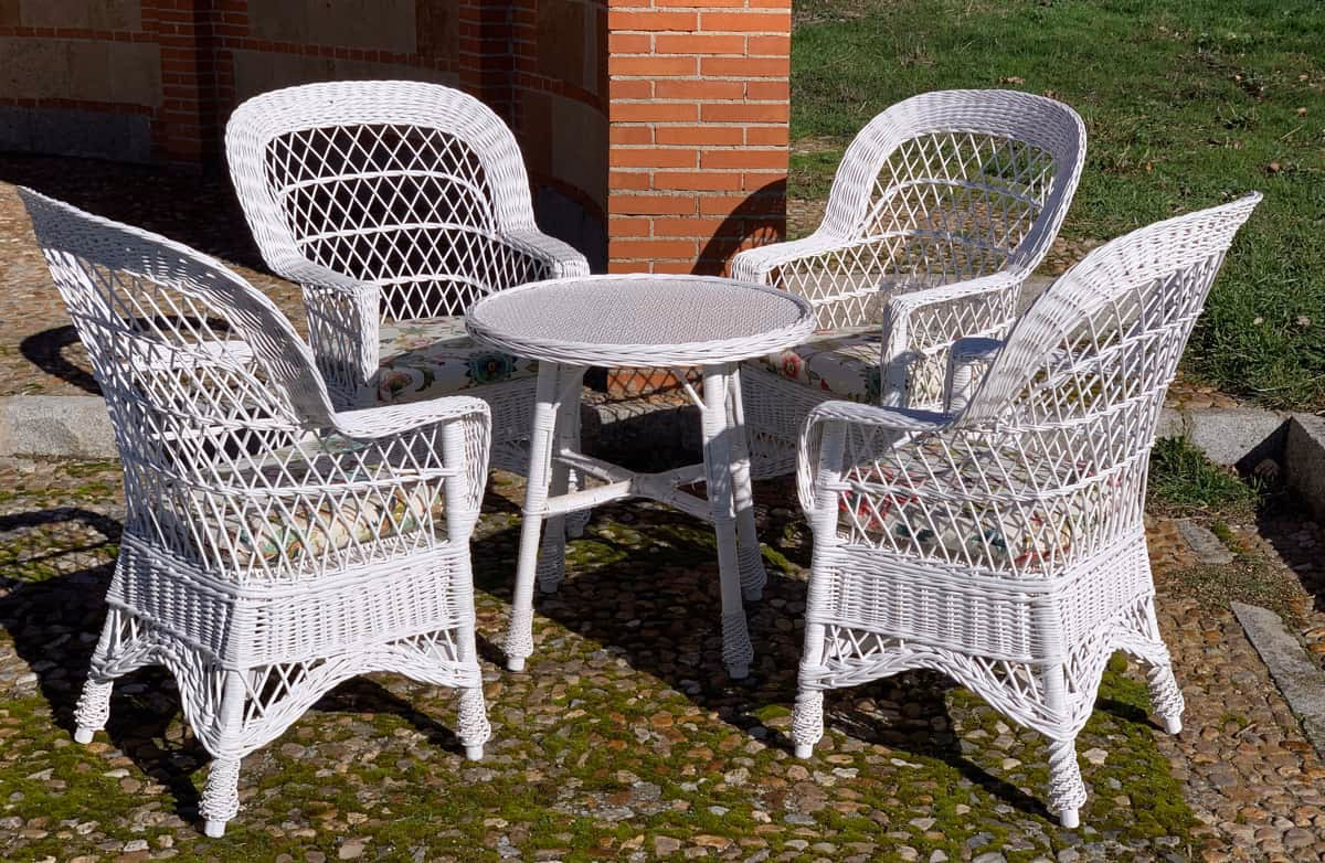 ¿Cuántos metros trae un rollo de mimbre?