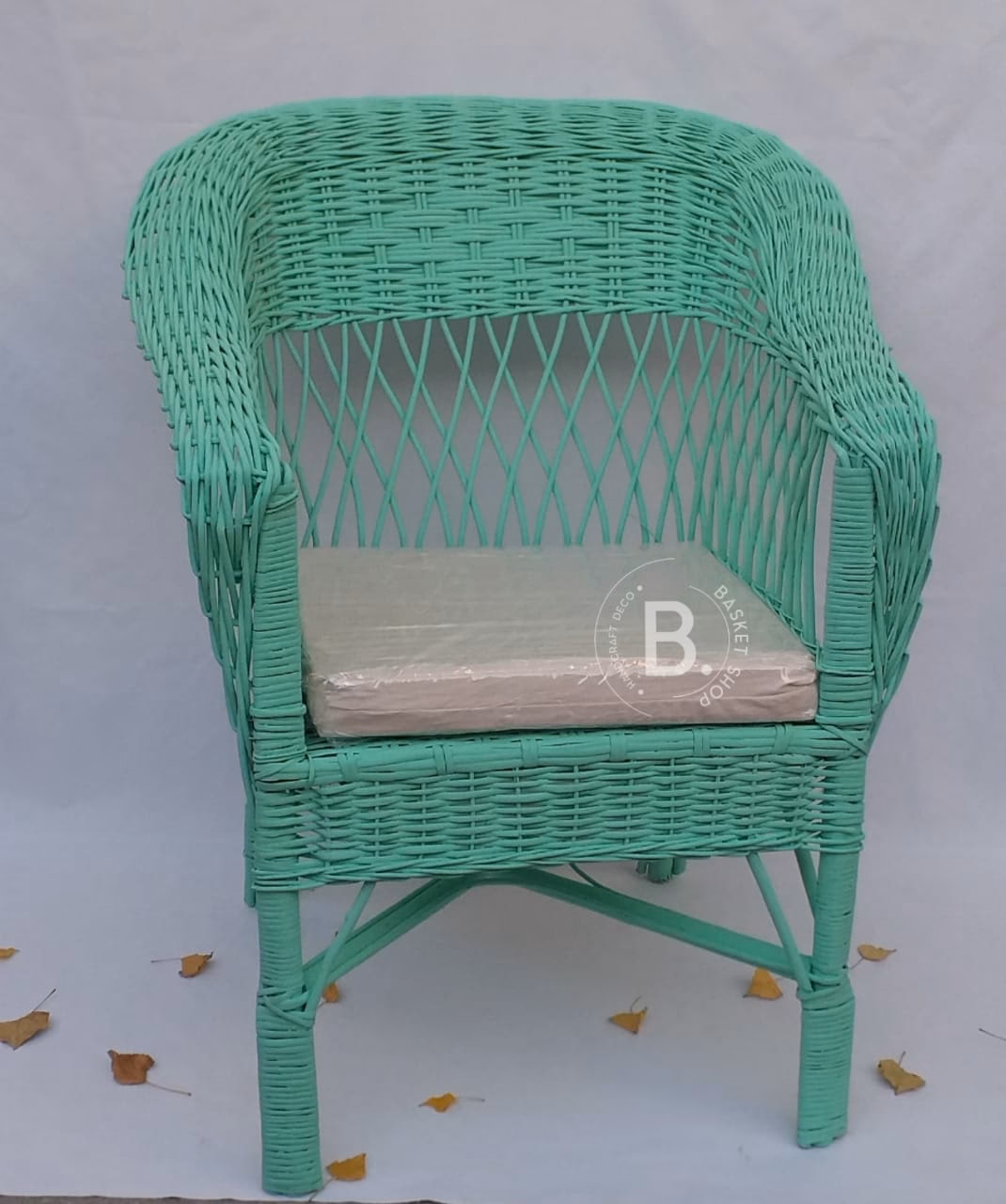 ¿Qué color tiene el mimbre?