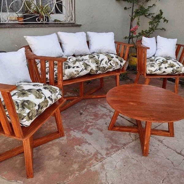 ¿Qué tan bueno es el pino en muebles?