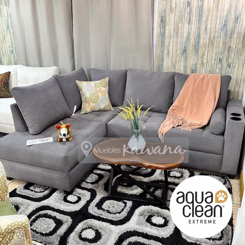 ¿Cómo colocar un sofá esquinero en un salón pequeño?