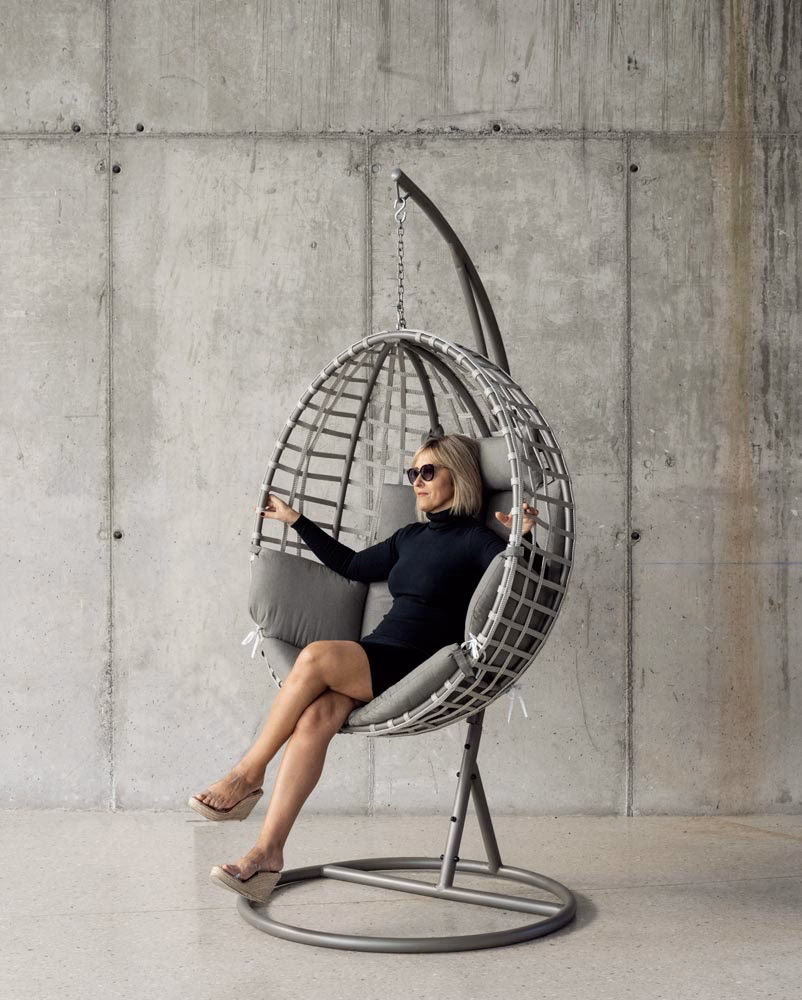 ¿Cuanto cuesta una silla huevo de Aldi?