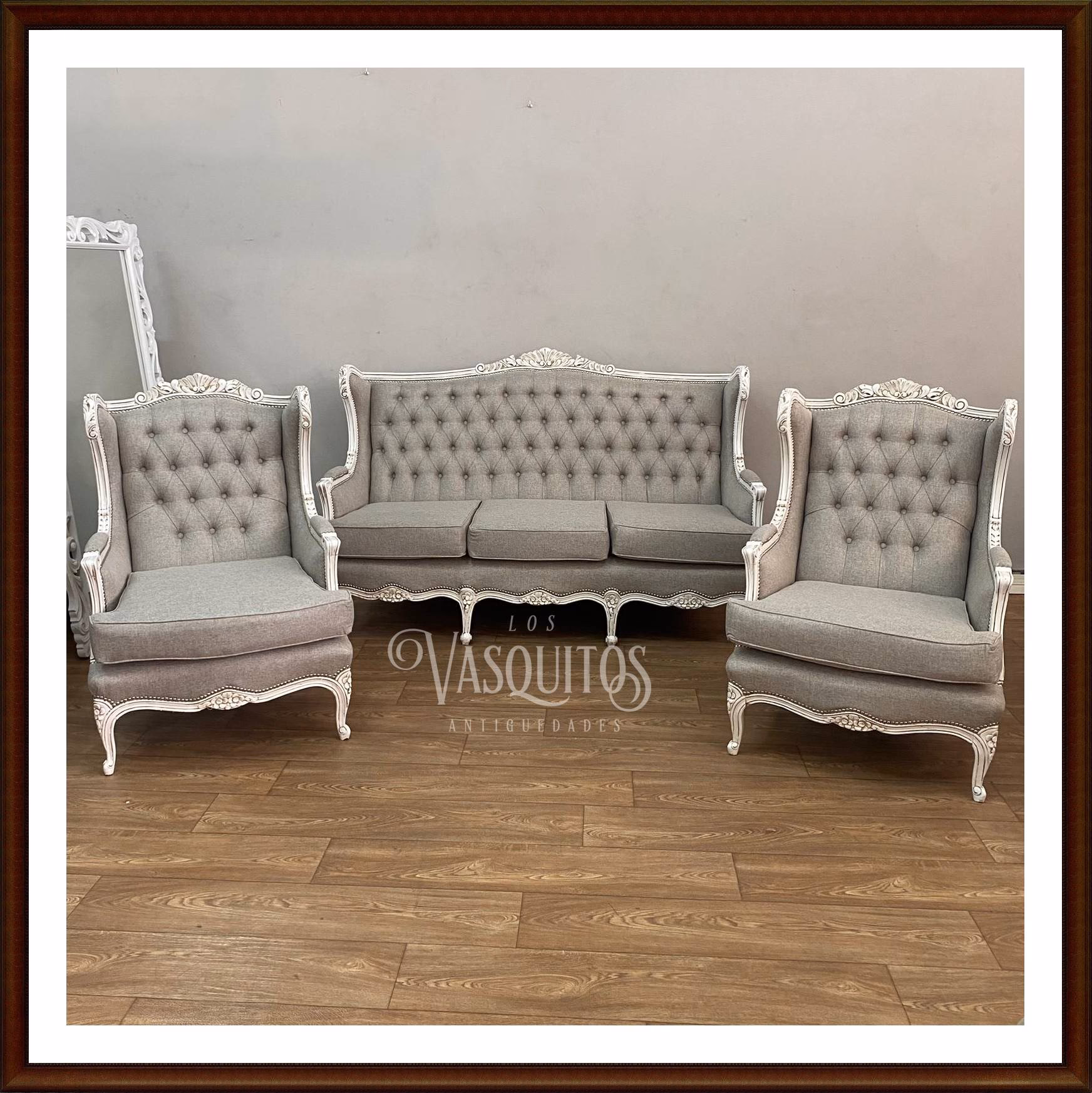 ¿Cuál es la diferencia entre los muebles Luis XV y Luis XIV?