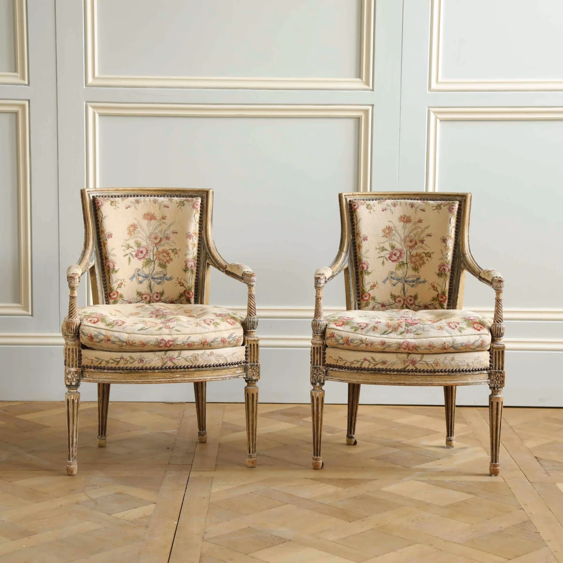 ¿Cuánto vale una silla Luis XV?