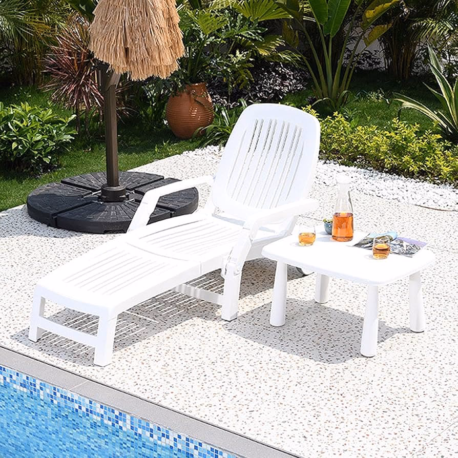 ¿Cómo se llaman las sillas que ponen en la playa?
