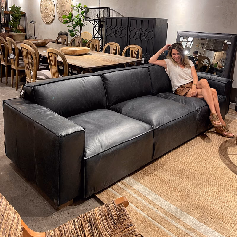 ¿Cómo saber si es un sofá de cuero auténtico?