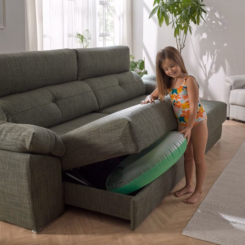 ¿Cómo se llama un sofá extra largo?