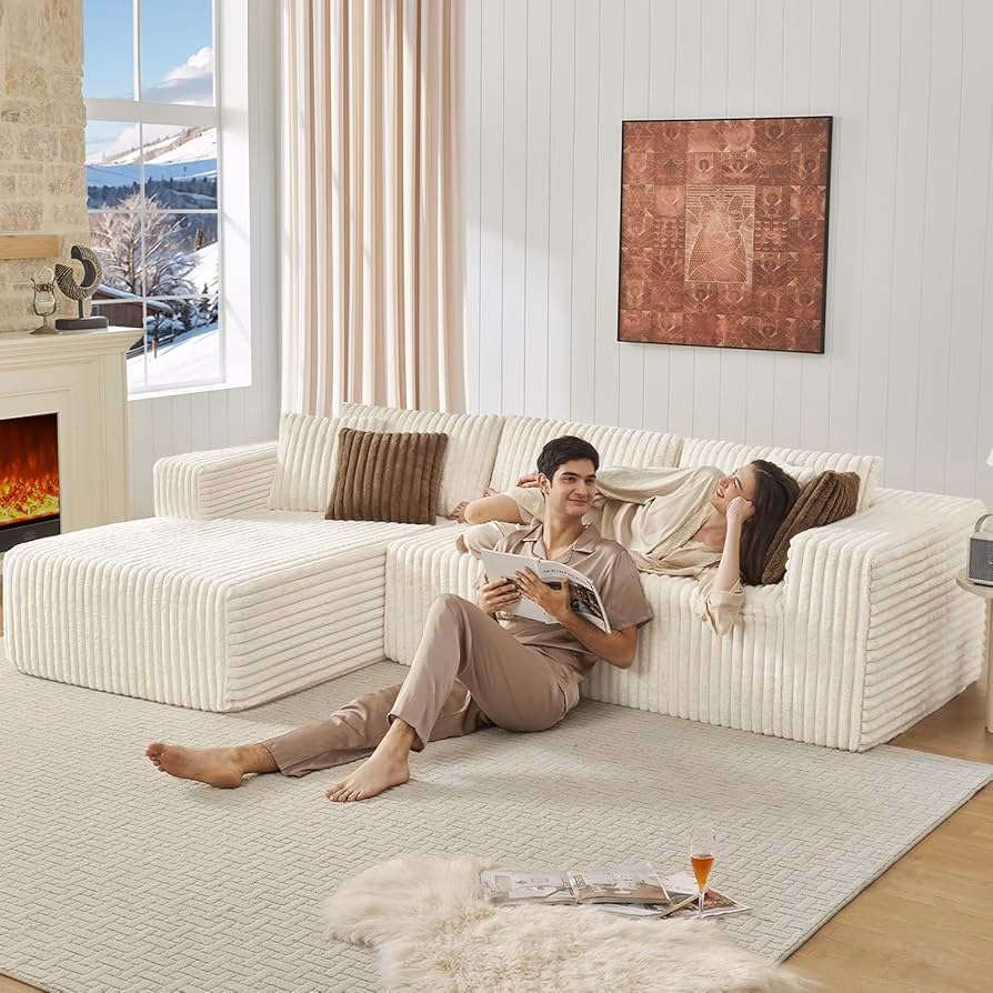 What sofa surfing means?